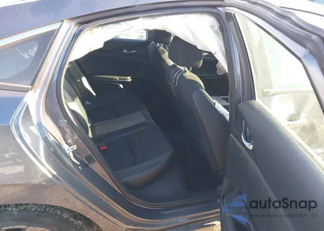 2019 Honda Civic Sport z USA, uszkodzony, nr VIN 2HGFC2F80KH547196